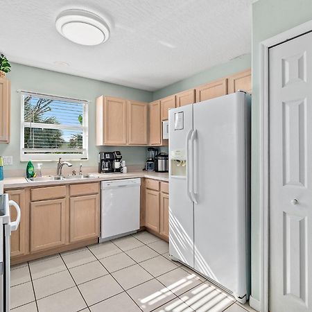 Surfside Paradise Retreat - 3Br And 2Ba Duplex, Grill, Dog Friendly - Close To The Beach! Мельбурн Экстерьер фото